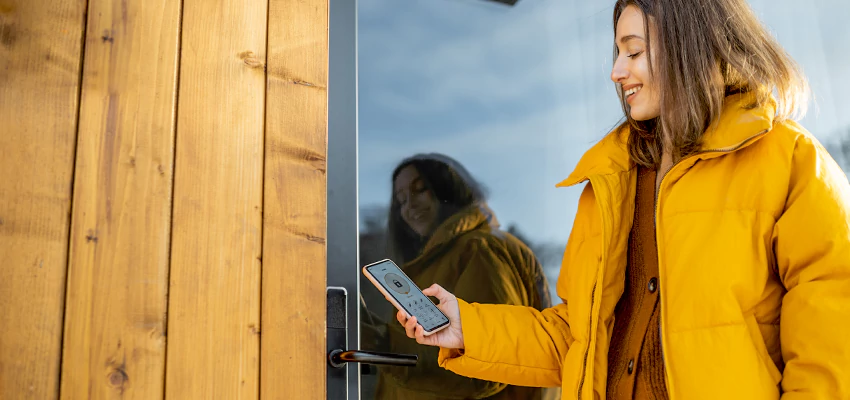 Fingerprint Smart Locks Installation Services in Oildale, California