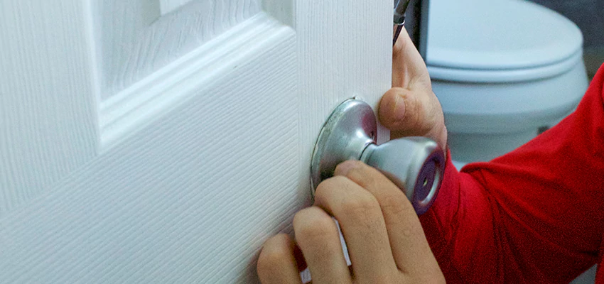 Vintage Door Knob Replacement in Oildale, CA