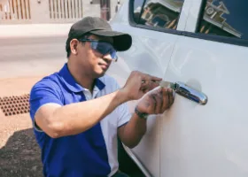 Car Locksmith in Oildale, CA